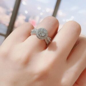 ZUMA BRIDAL WEDDING ENGAGMENT RING. Size 7